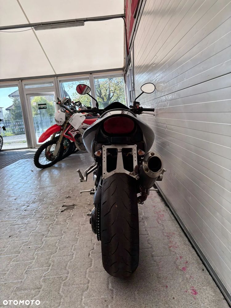 Triumph Speed Triple - 30