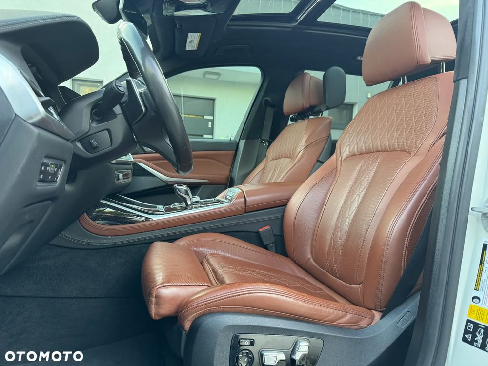 BMW X7 xDrive40i - 17