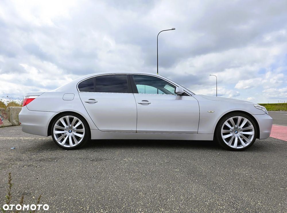 BMW Seria 5 525i - 6