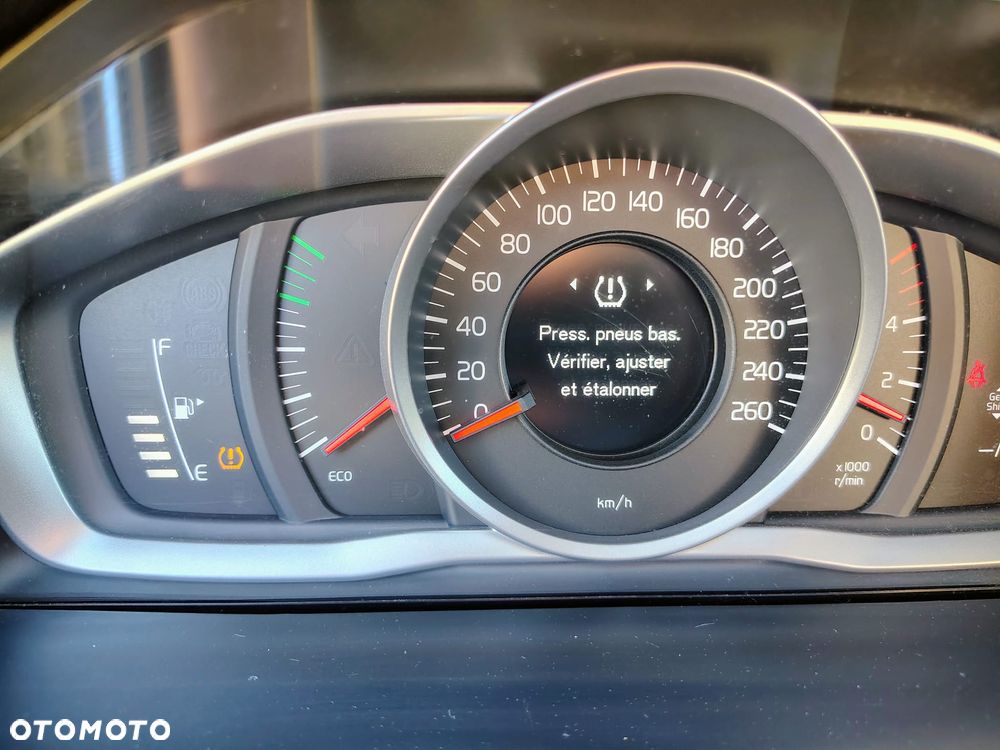 Volvo S60 D2 Drive-E Base - 25