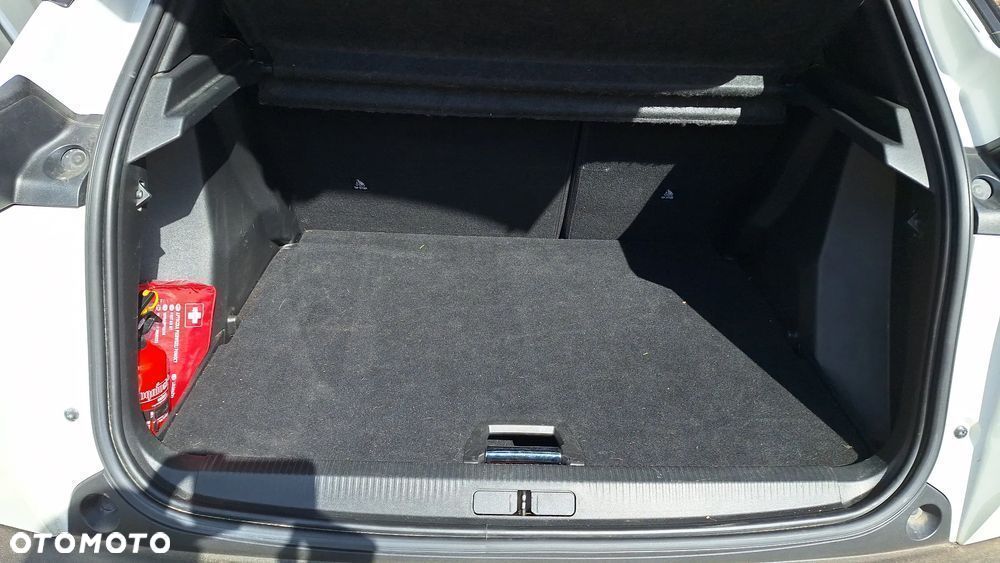 Peugeot 2008 e-2008 GT - 14