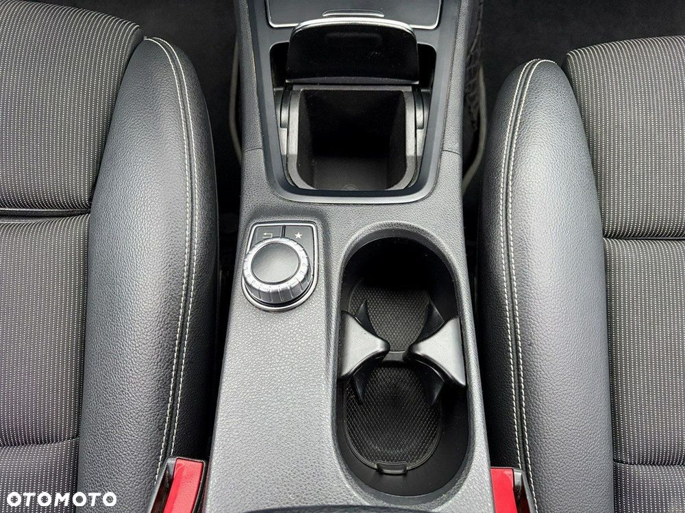 Mercedes-Benz Klasa B 250 - 30