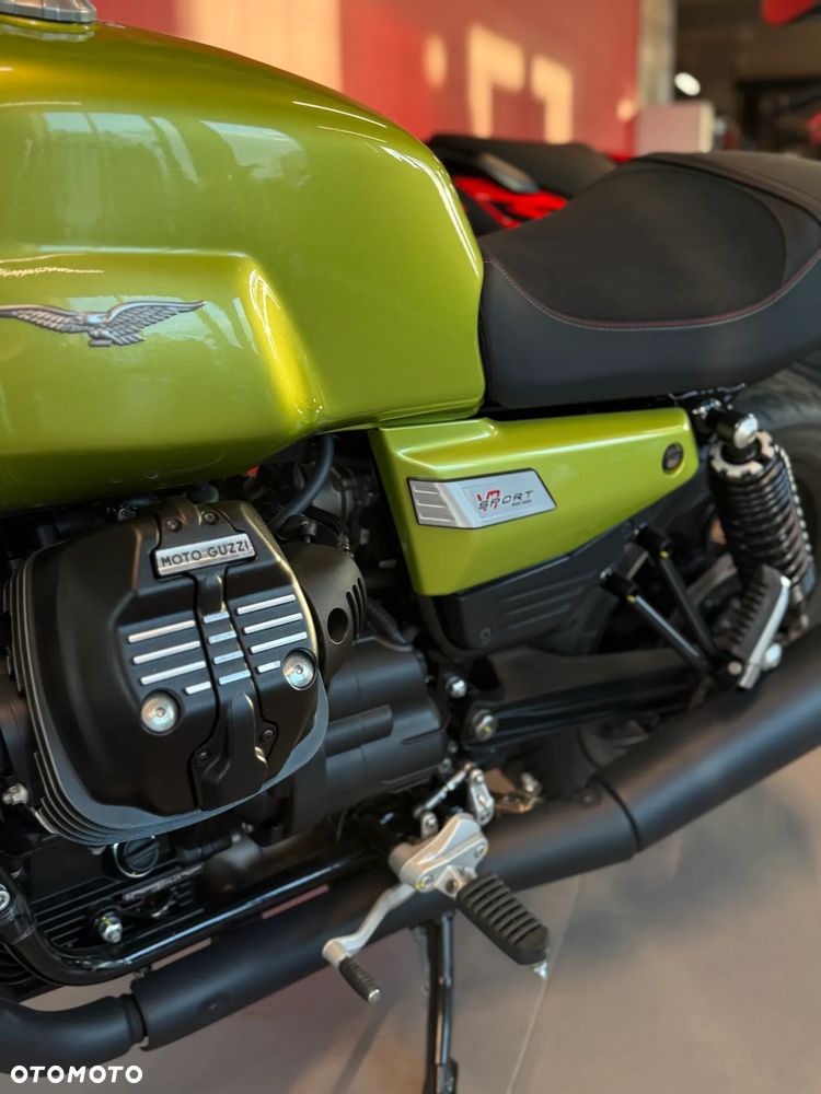 Moto Guzzi V7 - 7