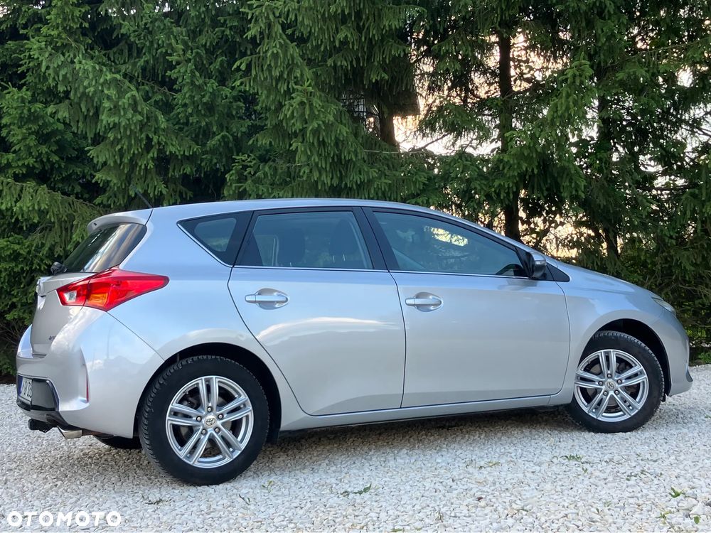 Toyota Auris 1.6 Prestige - 15