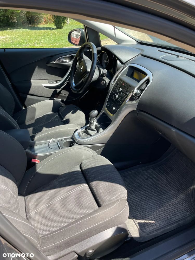 Opel Astra 1.7 CDTI DPF - 11