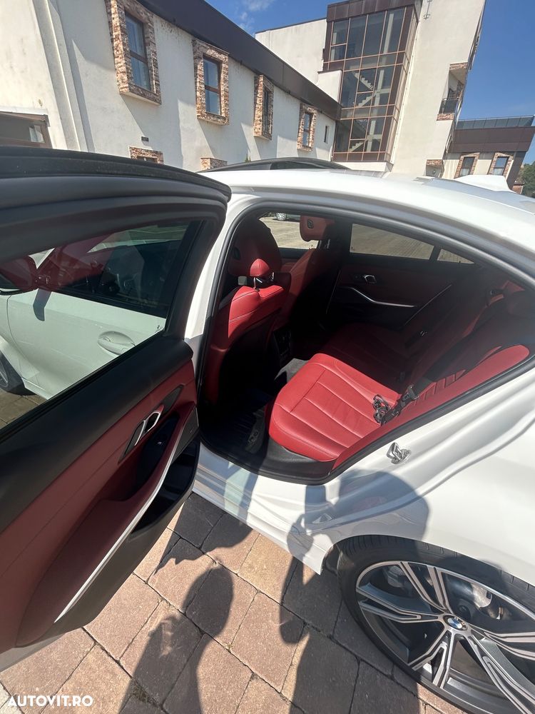 BMW Seria 3 330i Aut. M Sport - 5