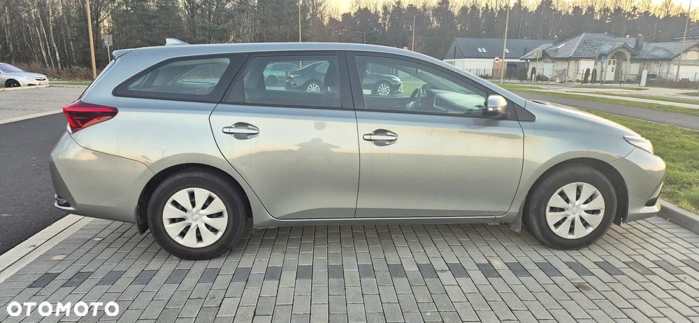 Toyota Auris 1.6 Active - 3