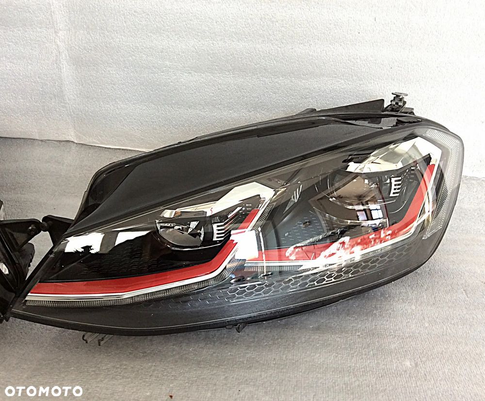 REFLEKTOR LAMPA VW GOLF VII LIFT 2017- GTI 5G1941082A 5G1941081A - 2