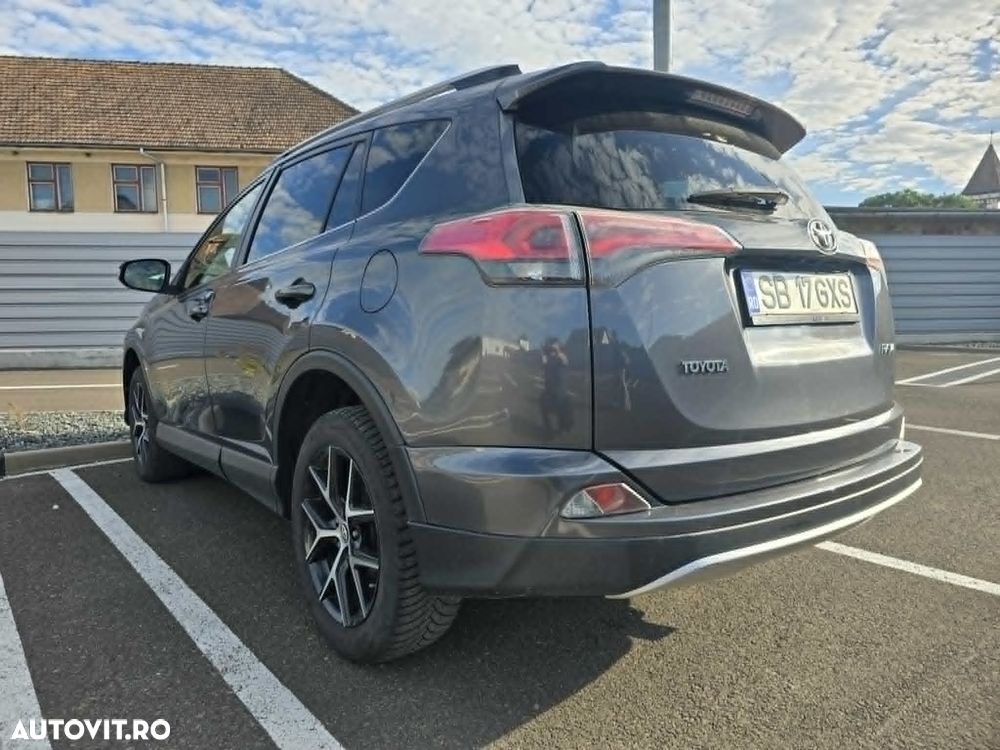 Toyota RAV4 2.0 D-4D 2WD Executive - 14