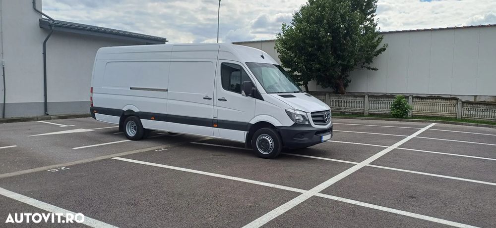 Mercedes-Benz Sprinter - 2