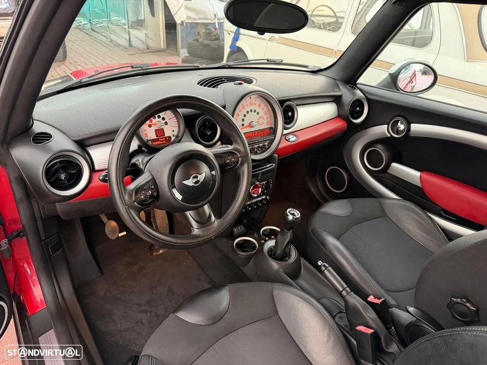 MINI 3 Portas Cooper D - 31