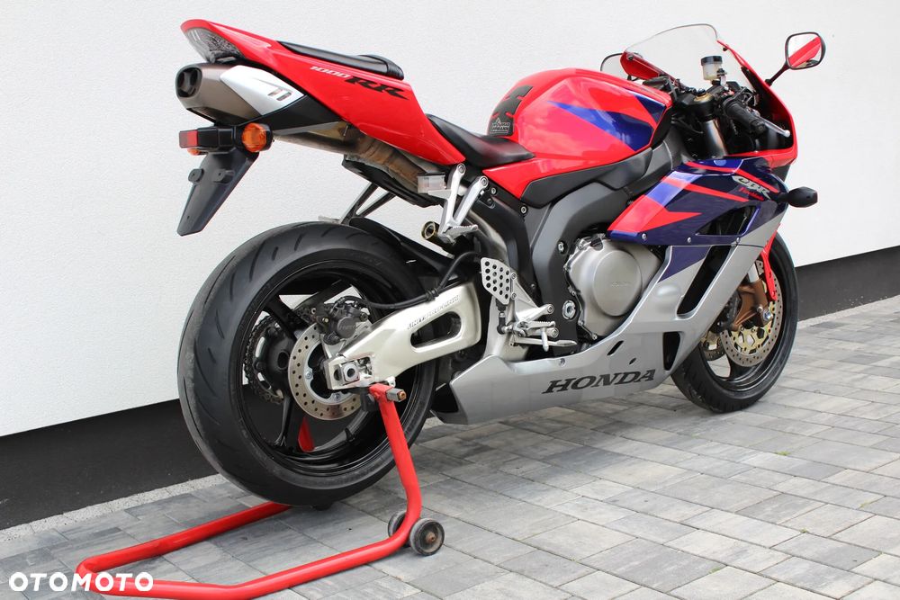 Honda CBR - 6