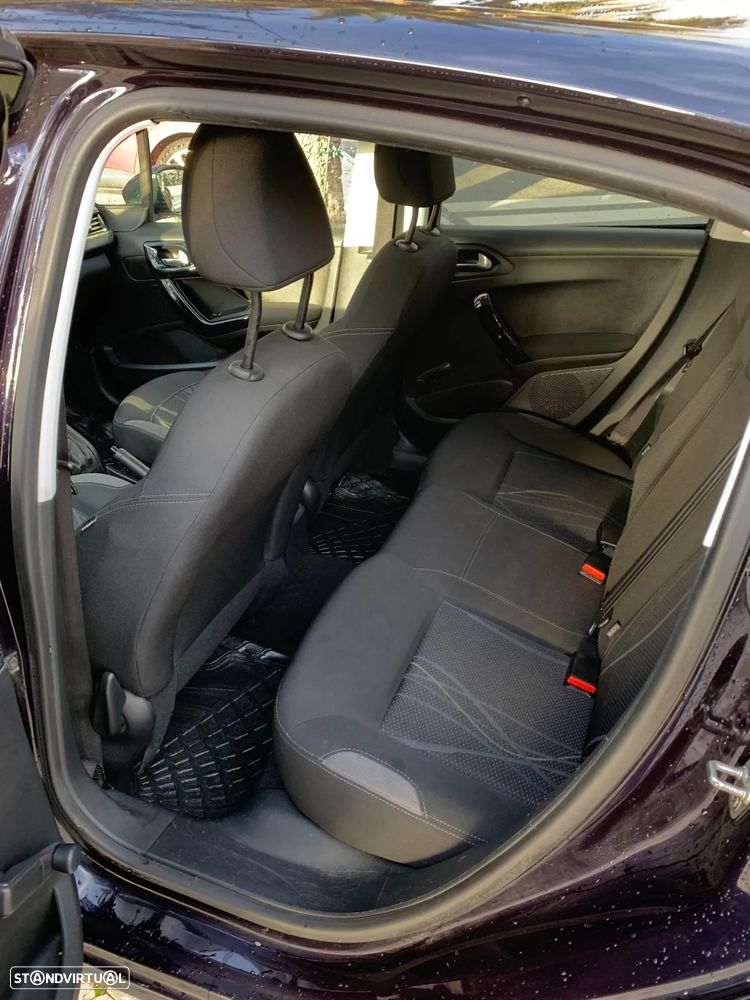 Peugeot 208 1.4 HDi Active - 28