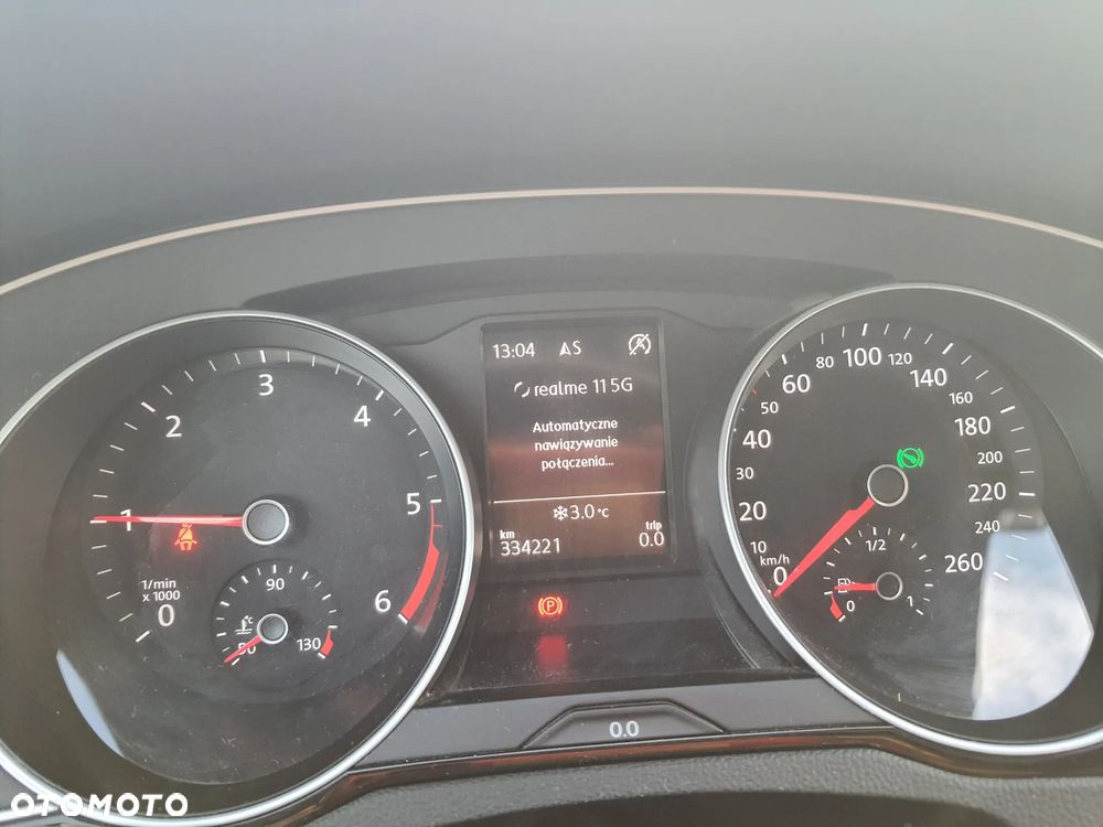 Volkswagen Passat 2.0 TDI SCR DSG Comfortline - 24