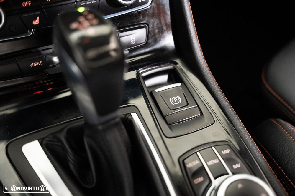 BMW 225xe Active Tourer Line Sport - 19