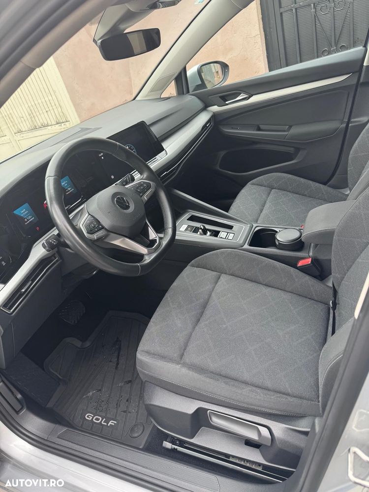 Volkswagen Golf 1.0 eTSI DSG MHEV Life - 11