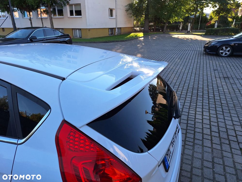 Ford Fiesta 1.6 Ti-VCT Titanium - 17