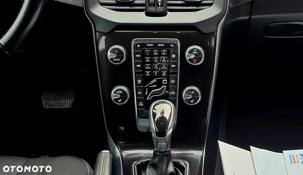 Volvo V40 T3 Drive-E Momentum - 7