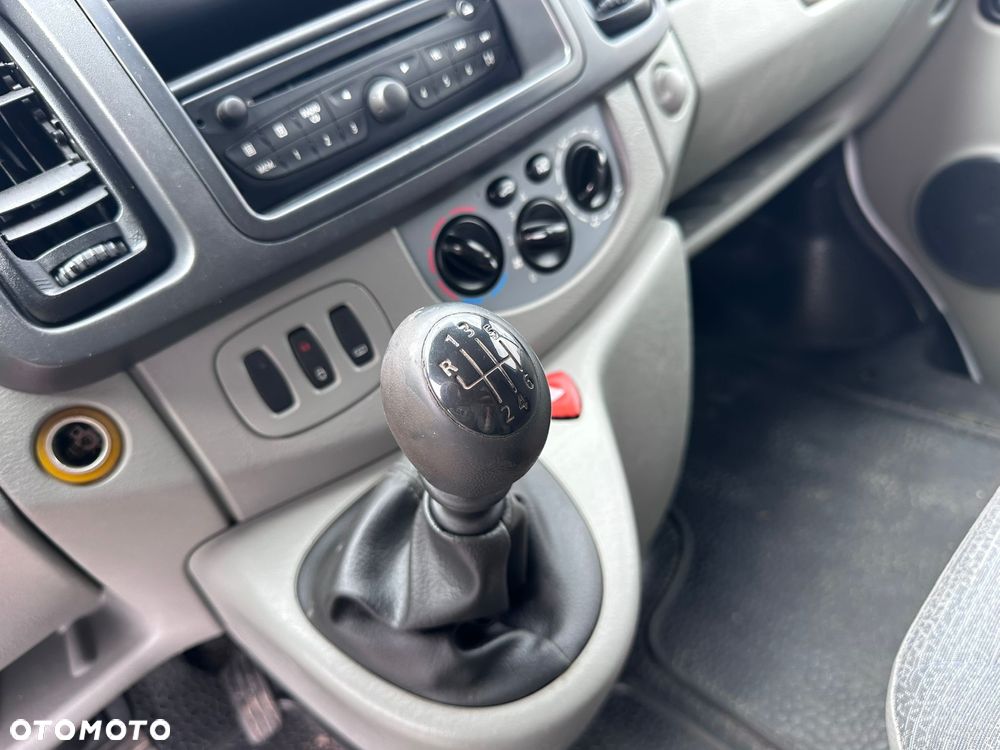 Renault trafic - 12