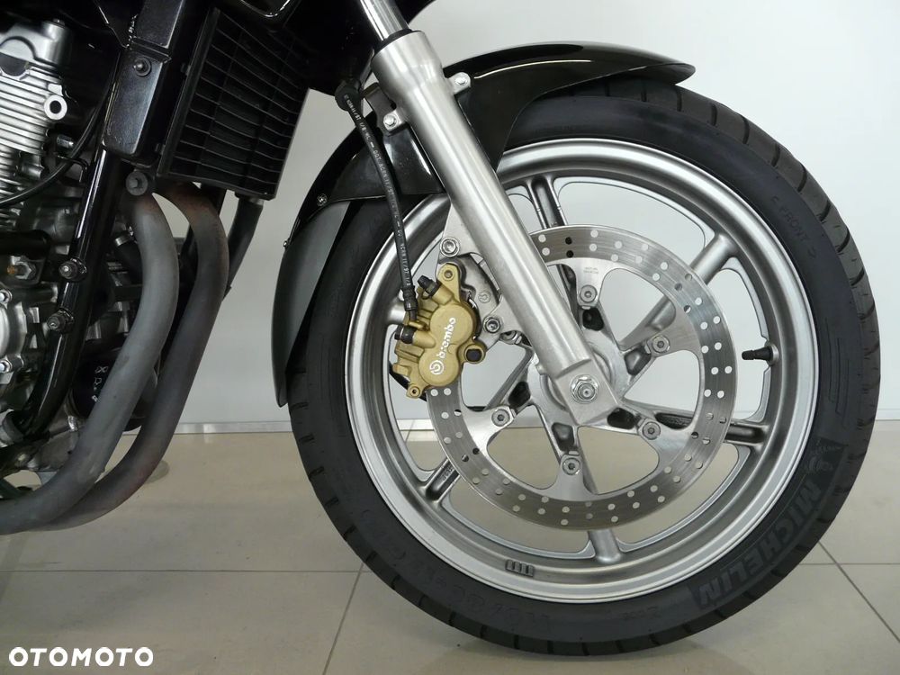 Honda CB - 22