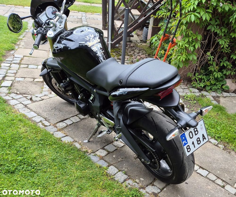 Triumph Street Triple - 4