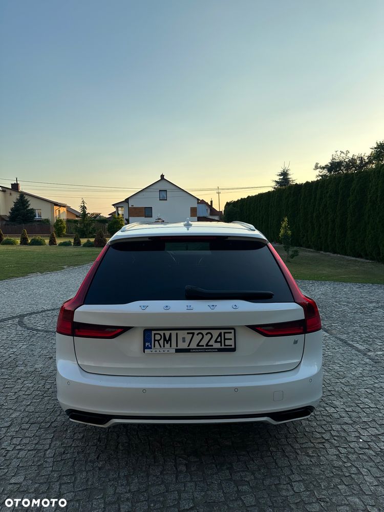 Volvo V90 D3 R-Design - 6