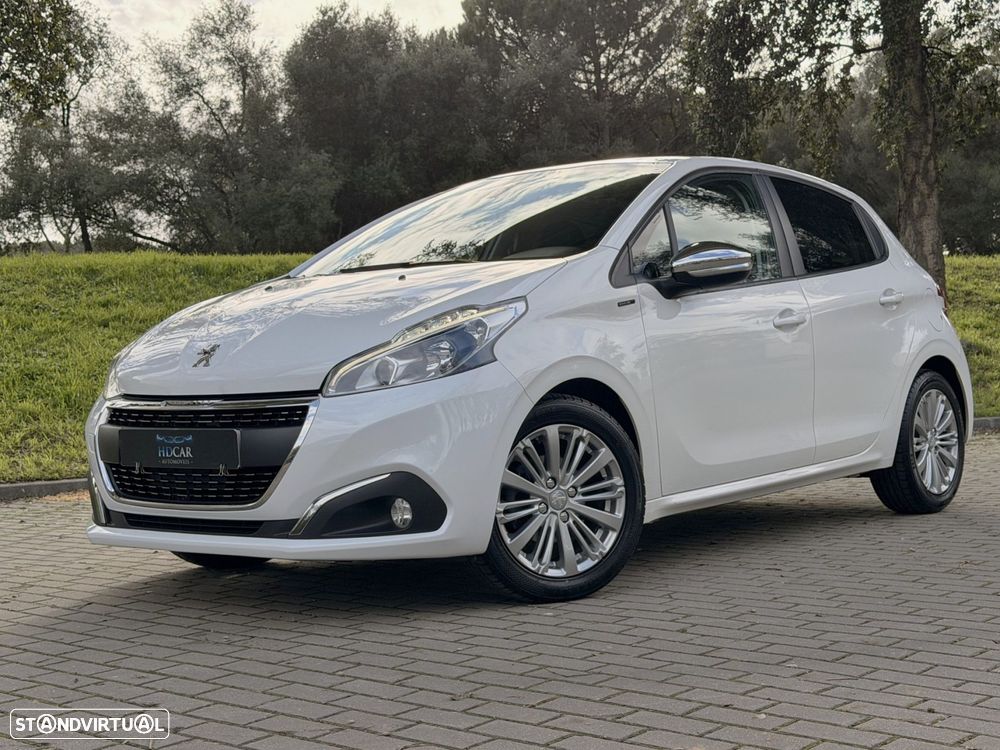 Peugeot 208 1.5 BlueHDi Signature - 11
