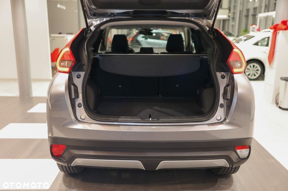 Mitsubishi Eclipse Cross - 37