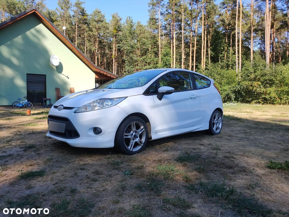Ford Fiesta - 1