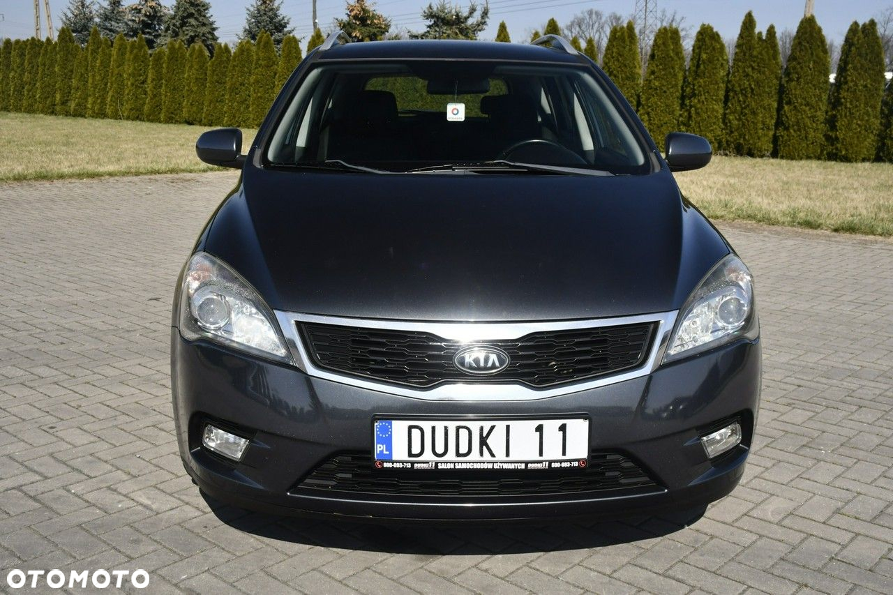 Kia Ceed - 4
