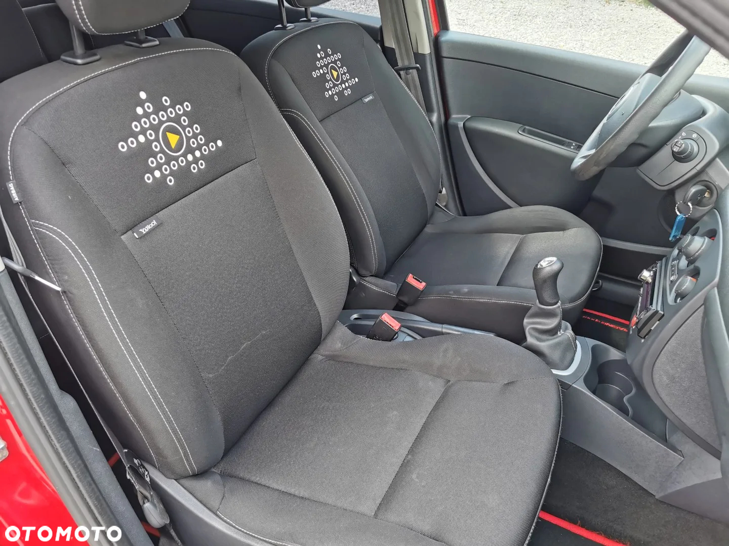 Renault Clio 1.2 16V Campus YAHOO - 11