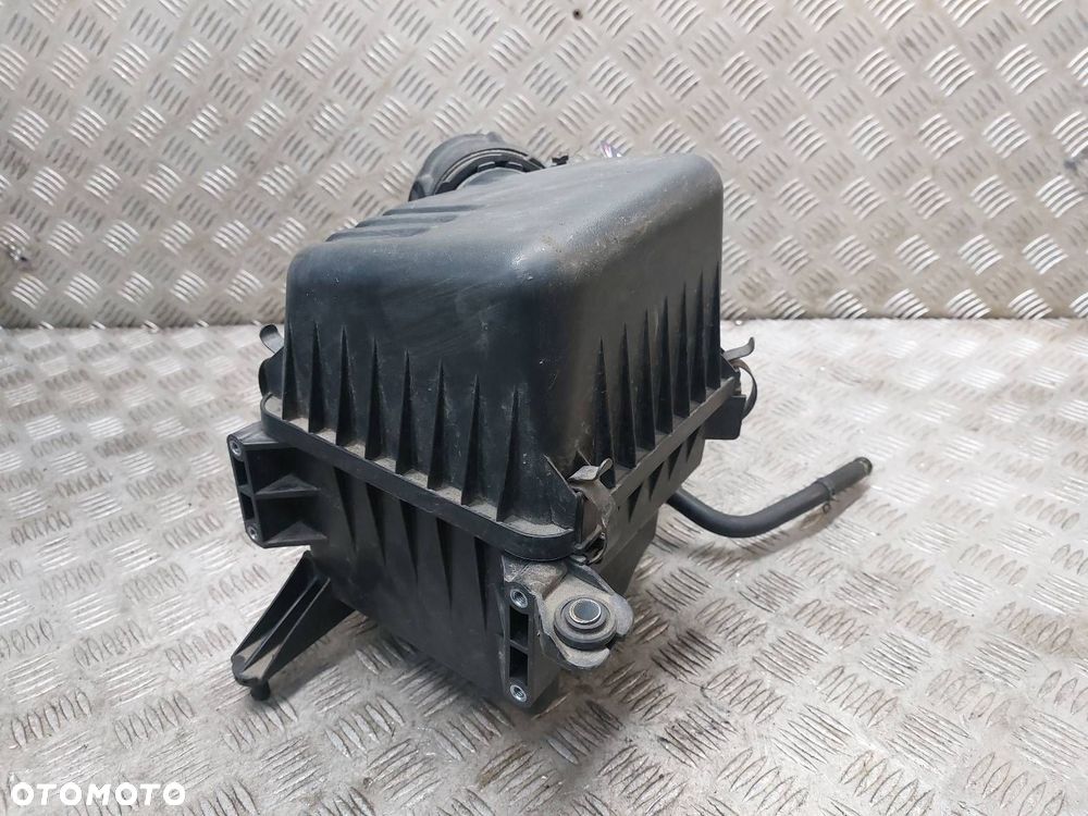 OBUDOWA FILTRA POWIETRZA + RURA DOLOT KIA PROCEED I LIFT 1.4 16V - 6