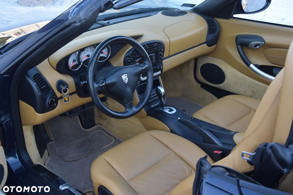 Porsche Boxster - 12