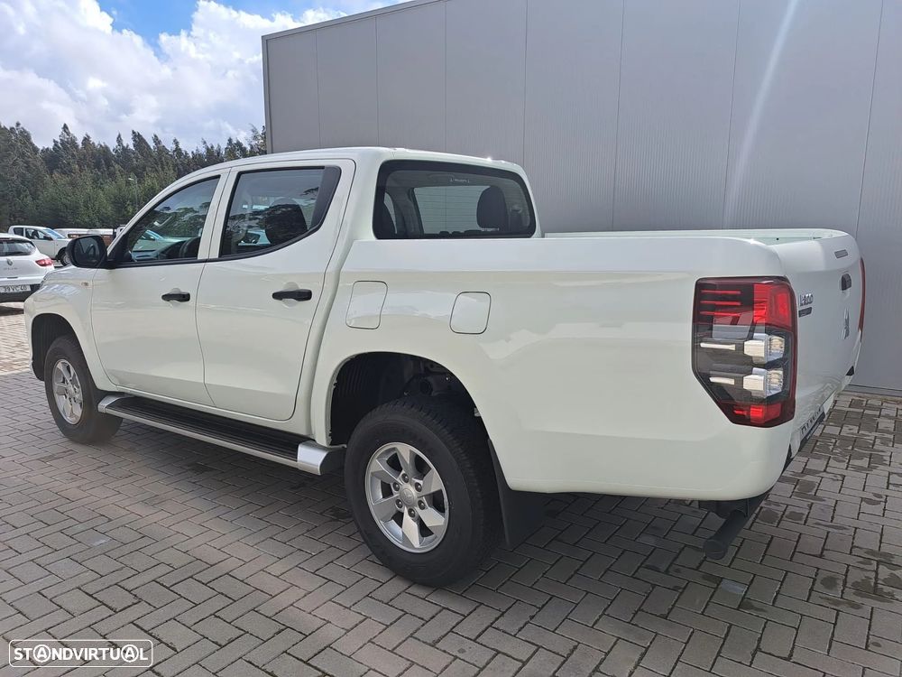 Mitsubishi L200 2.3 DI-D Space Cab Invite 4WD - 6