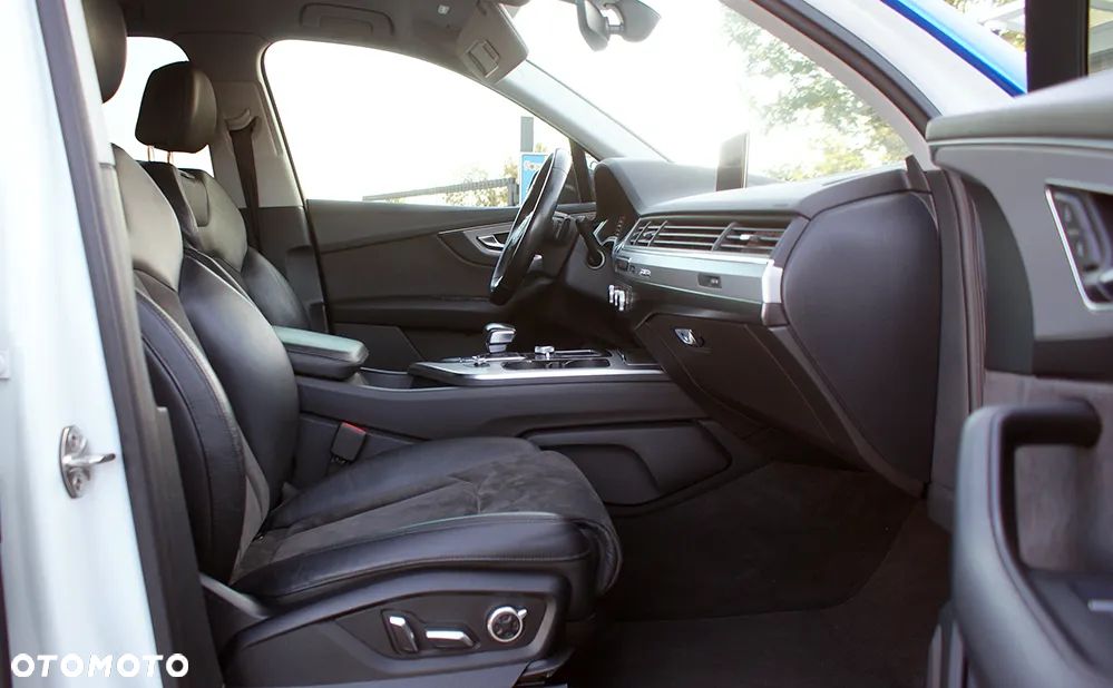 Audi Q7 3.0 TDI ultra Quattro Tiptronic - 27