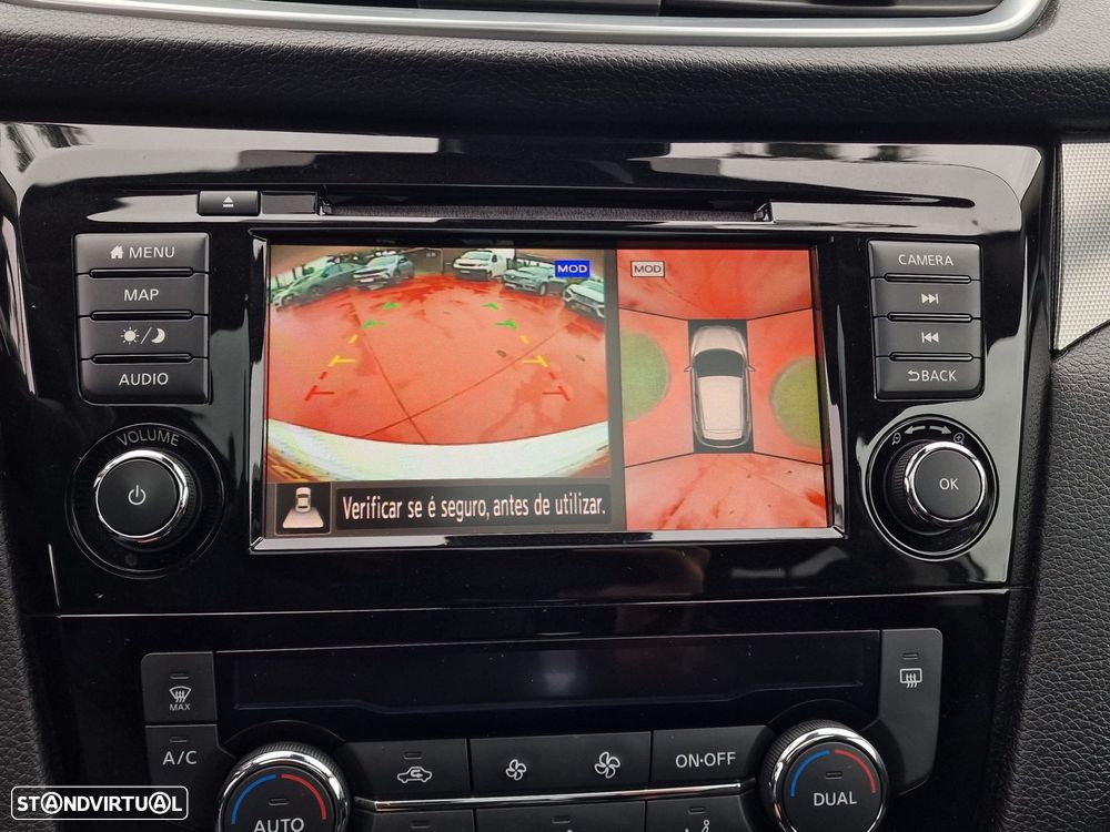 Nissan Qashqai 1.5 dCi N-Connecta DCT - 37