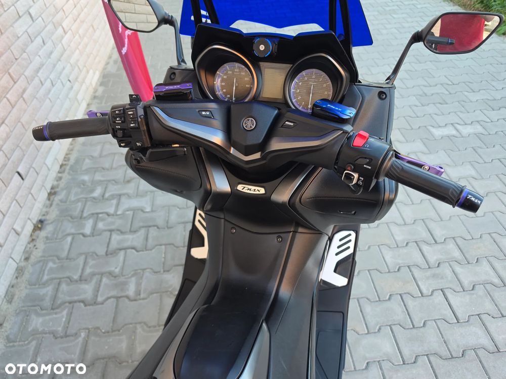Yamaha Tmax - 20