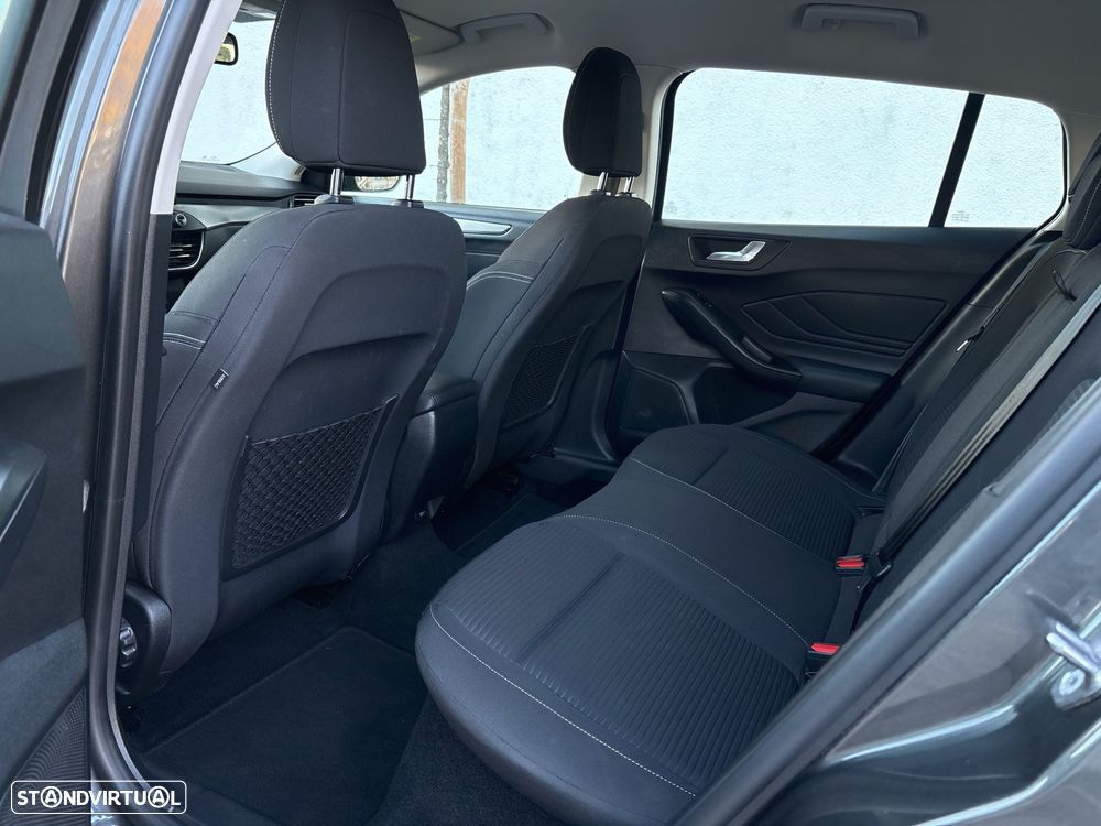 Ford Focus SW 1.5 TDCi EcoBlue Business - 16