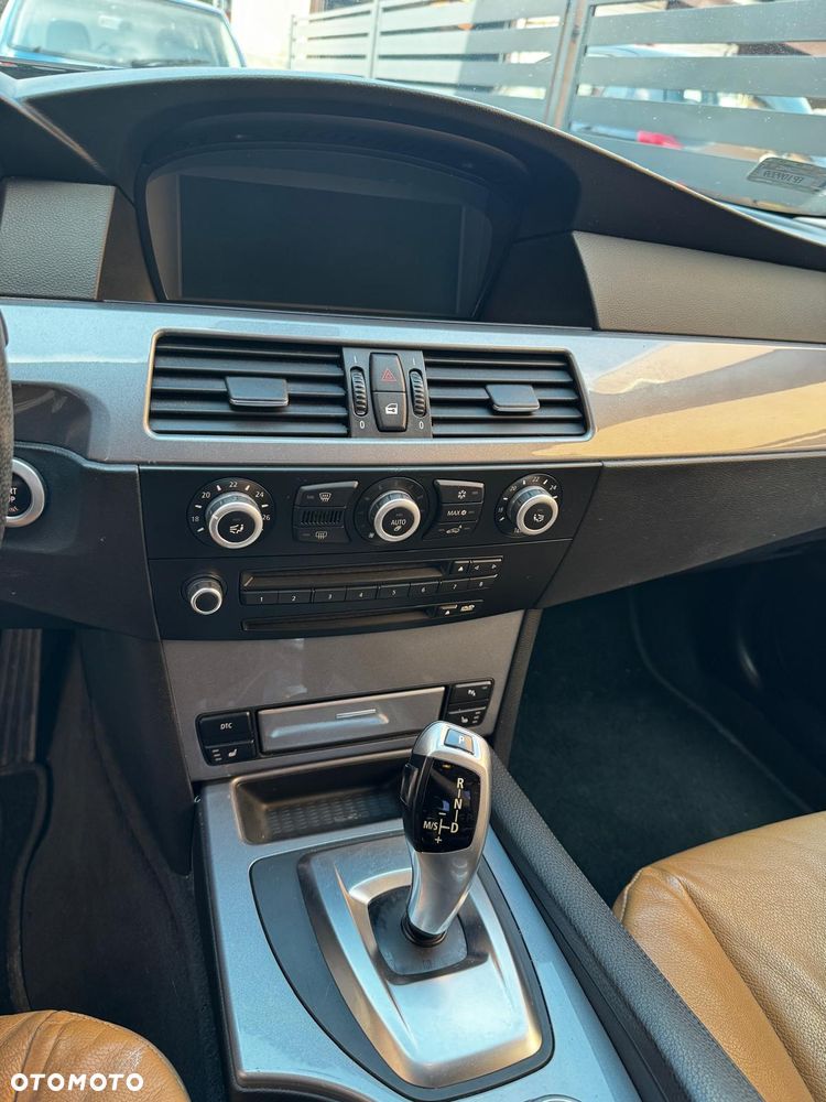 BMW Seria 5 - 12