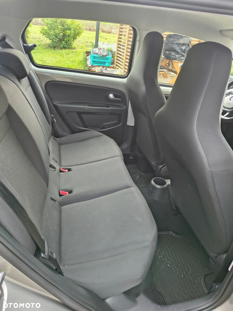Volkswagen up! - 17
