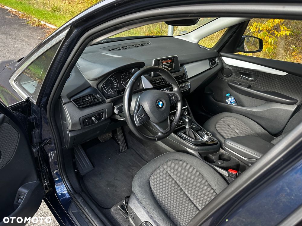 BMW Seria 2 218i - 8