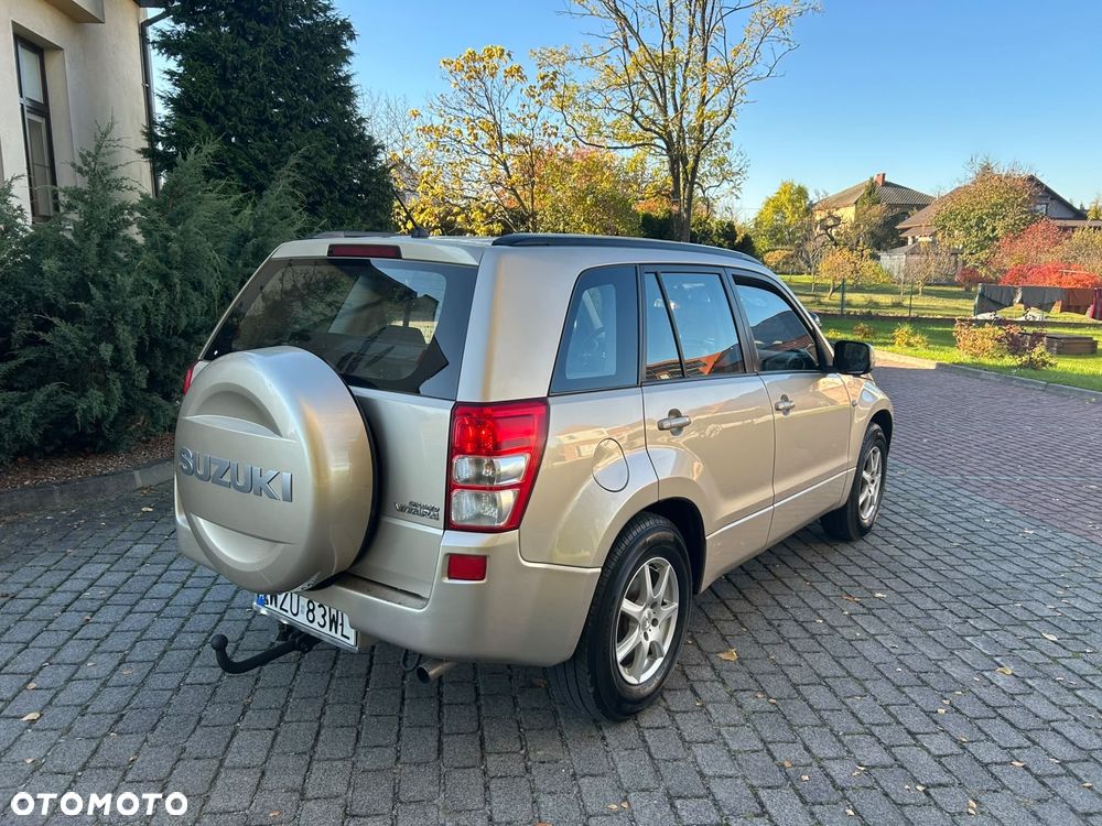 Suzuki Grand Vitara 2.0 Comfort - 4