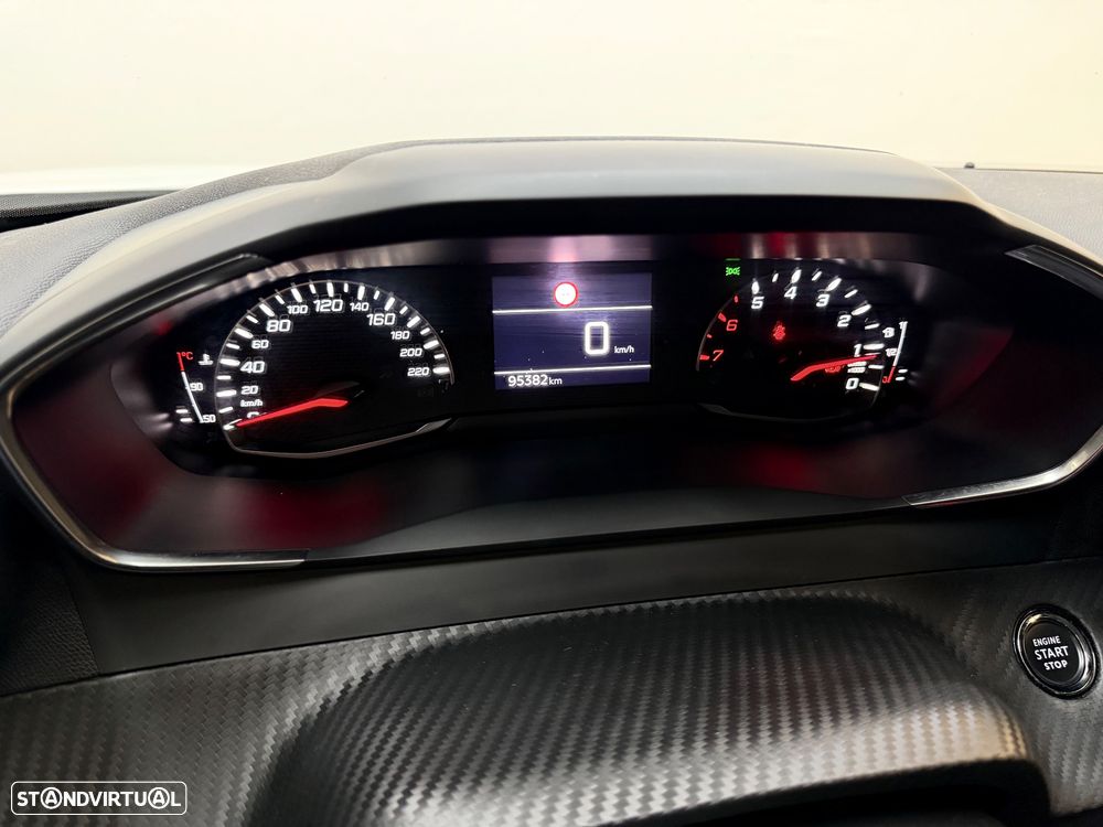 Peugeot 2008 1.5 BlueHDi Allure - 26