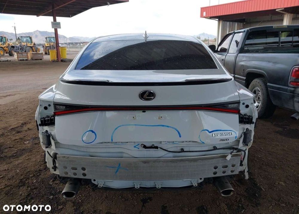Lexus IS - 5
