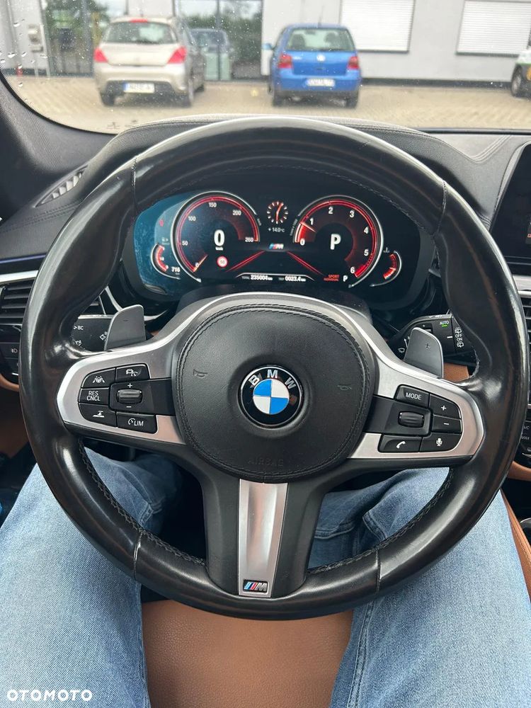 BMW Seria 5 530d xDrive - 8