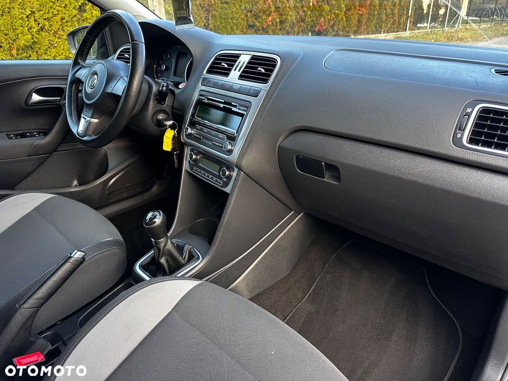 Volkswagen Polo 1.2 TSI Highline - 29