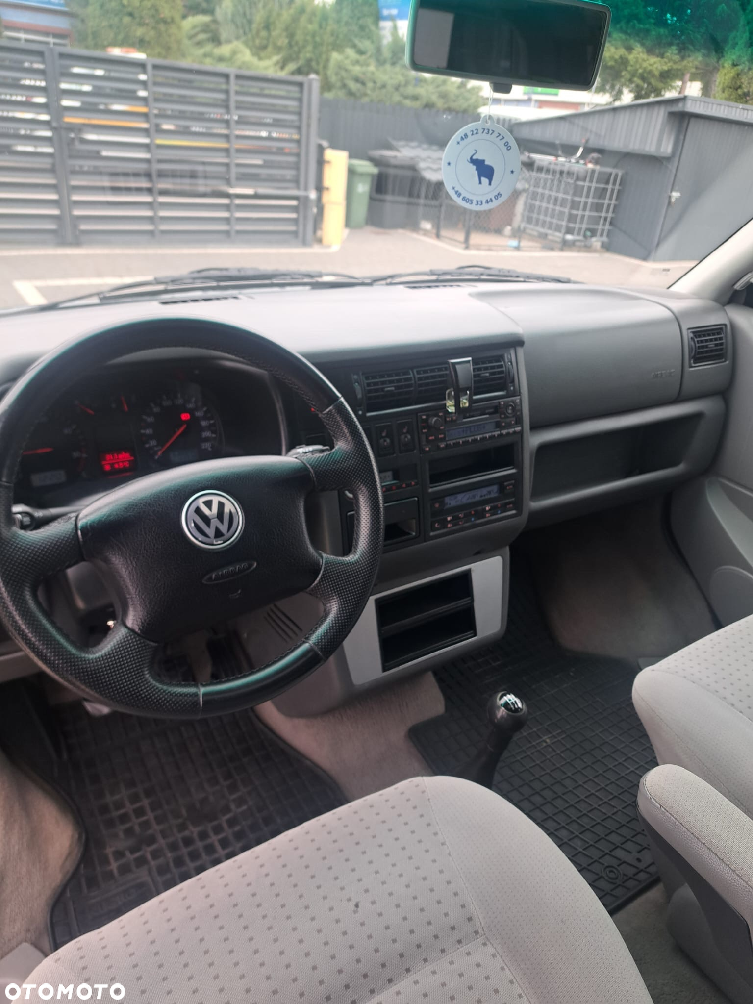 Volkswagen Multivan - 7