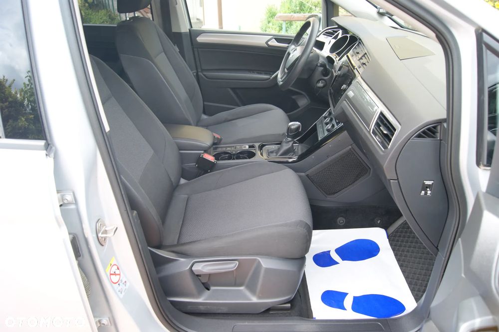 Volkswagen Touran 2.0 TDI SCR DSG Comfortline - 28