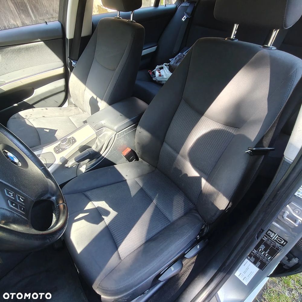 BMW Seria 3 318d - 12