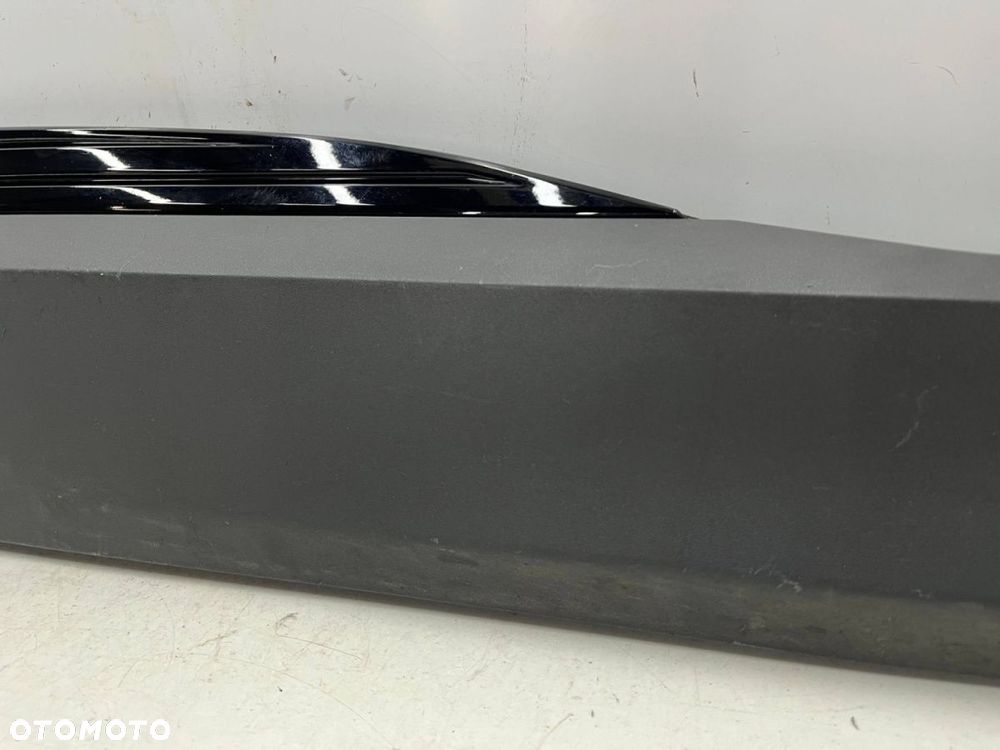 Listwa Audi Q8 e-tron Q8 e-tron Sportback 18r.- PRAWA przednia dolna nakładka drzwi prawy przód - 10